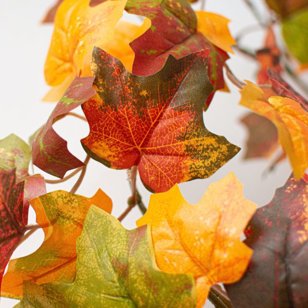 6  Maple Leaves Garland Fashion