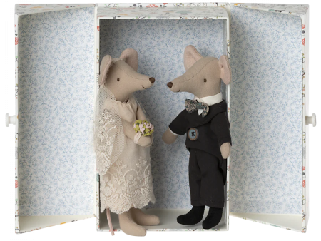 Wedding Mice Couple in Box Hot on Sale